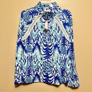 Lilly Pulitzer Blue and White Patterned Pullover